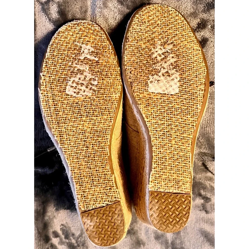 TOMS Desert Wedge Oatmeal Linen Canvas Espadrille Lace Up Booties‎ W8.5 301212